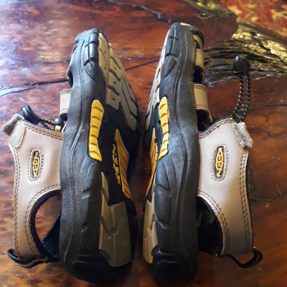 Keen Waterproof Velcro Sandals - Picture 3 of 7
